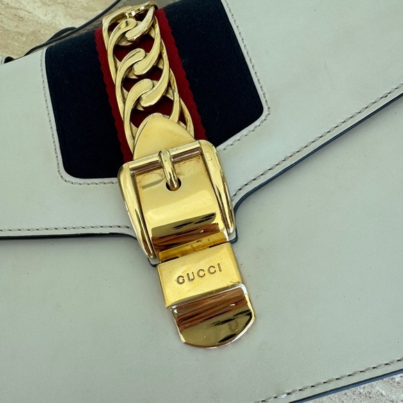 White Gucci Carlfskin Sylvie Shoulder Bag - Picture 7 of 10